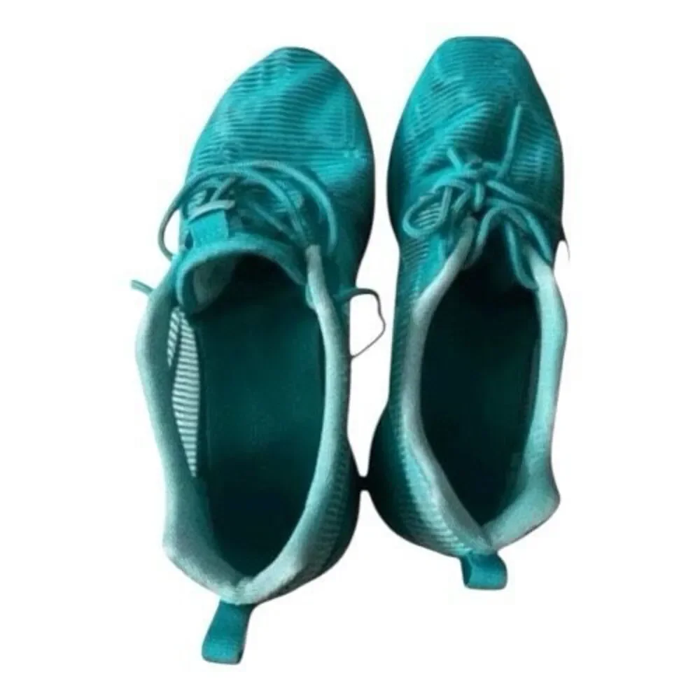 Nike Roshe One Flight Weight GS 705486-302 HYPER TURQ/CLEAR JADE Sneakers 7Y